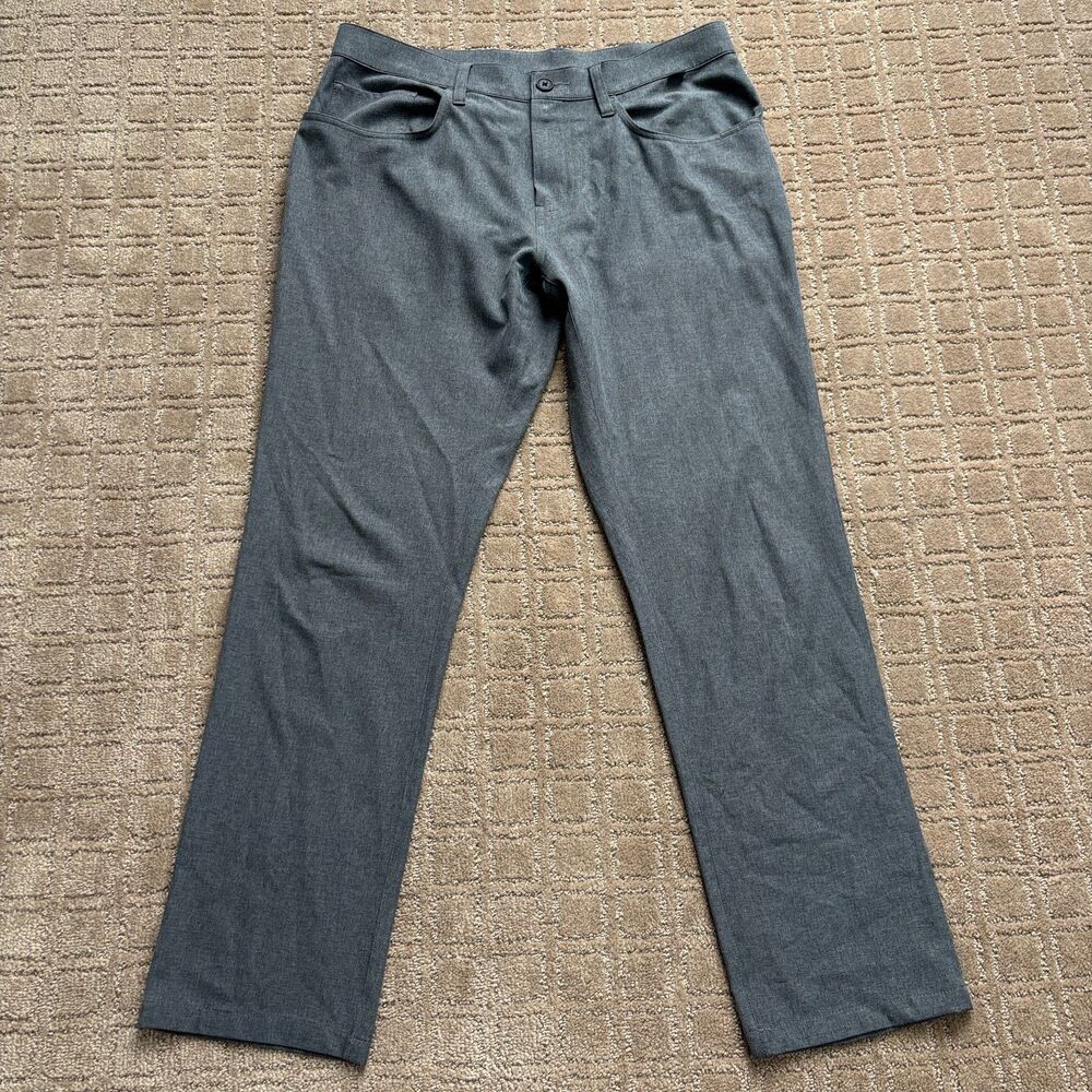 Travis Mathew Open To Close Pant Mens 32 Gray Chino Lightweight Golf Performance